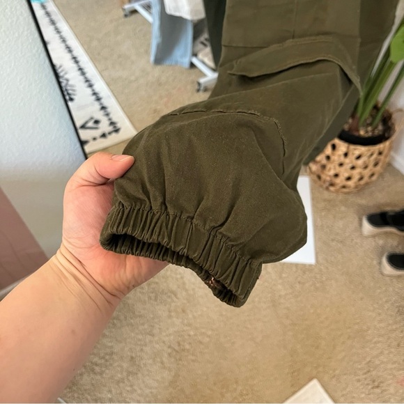 ✨ Rue21 Olive Green Cargo Joggers M | Soft Stretch Utility Streetwear Pants - Picture 5 of 6